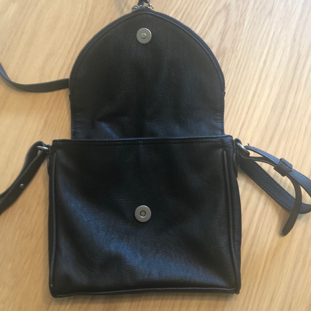 Talon black small crossbody - Picture 4 of 5